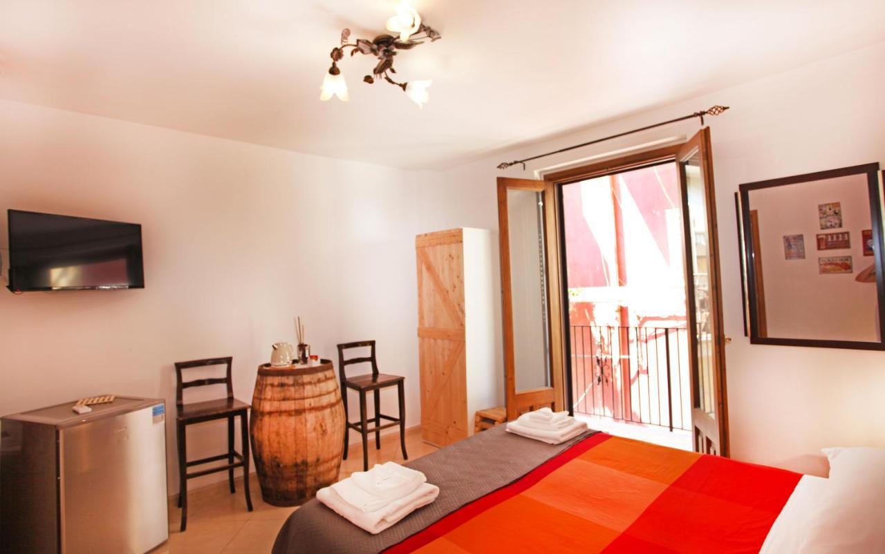 Bed and Breakfast Taormina Bed And Beercraft Экстерьер фото